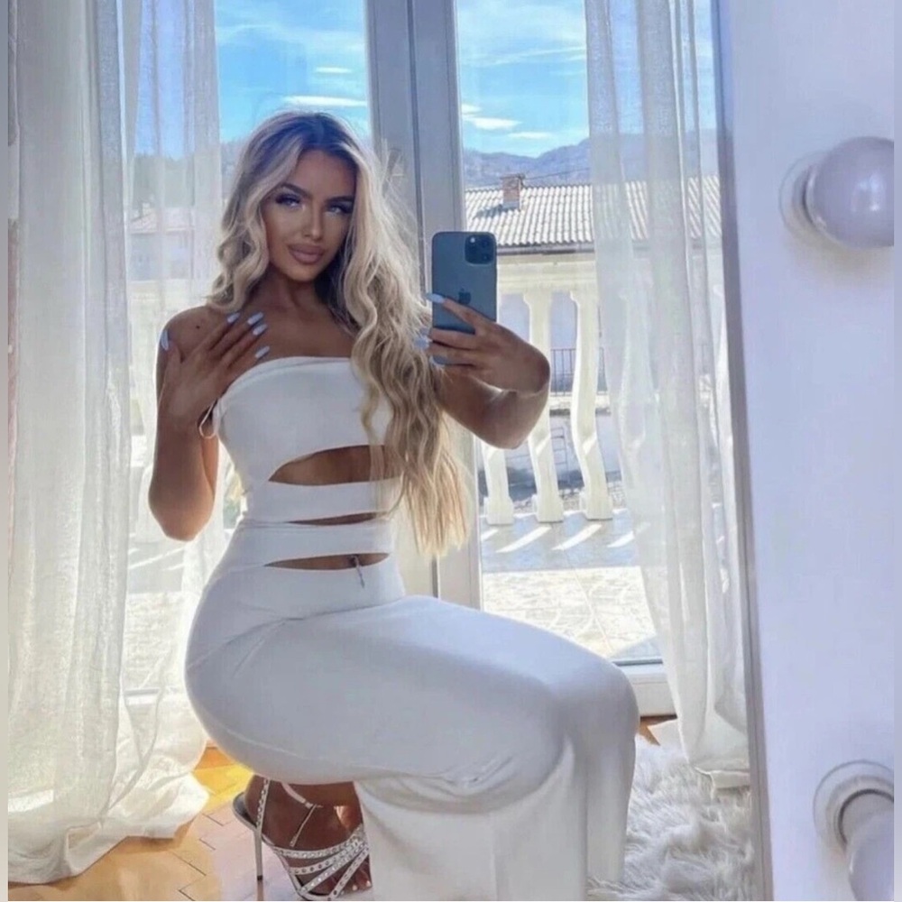Zara White Cut Out Body Con Maxi Dress Large NWT Blogger Favorite Trendy Summer